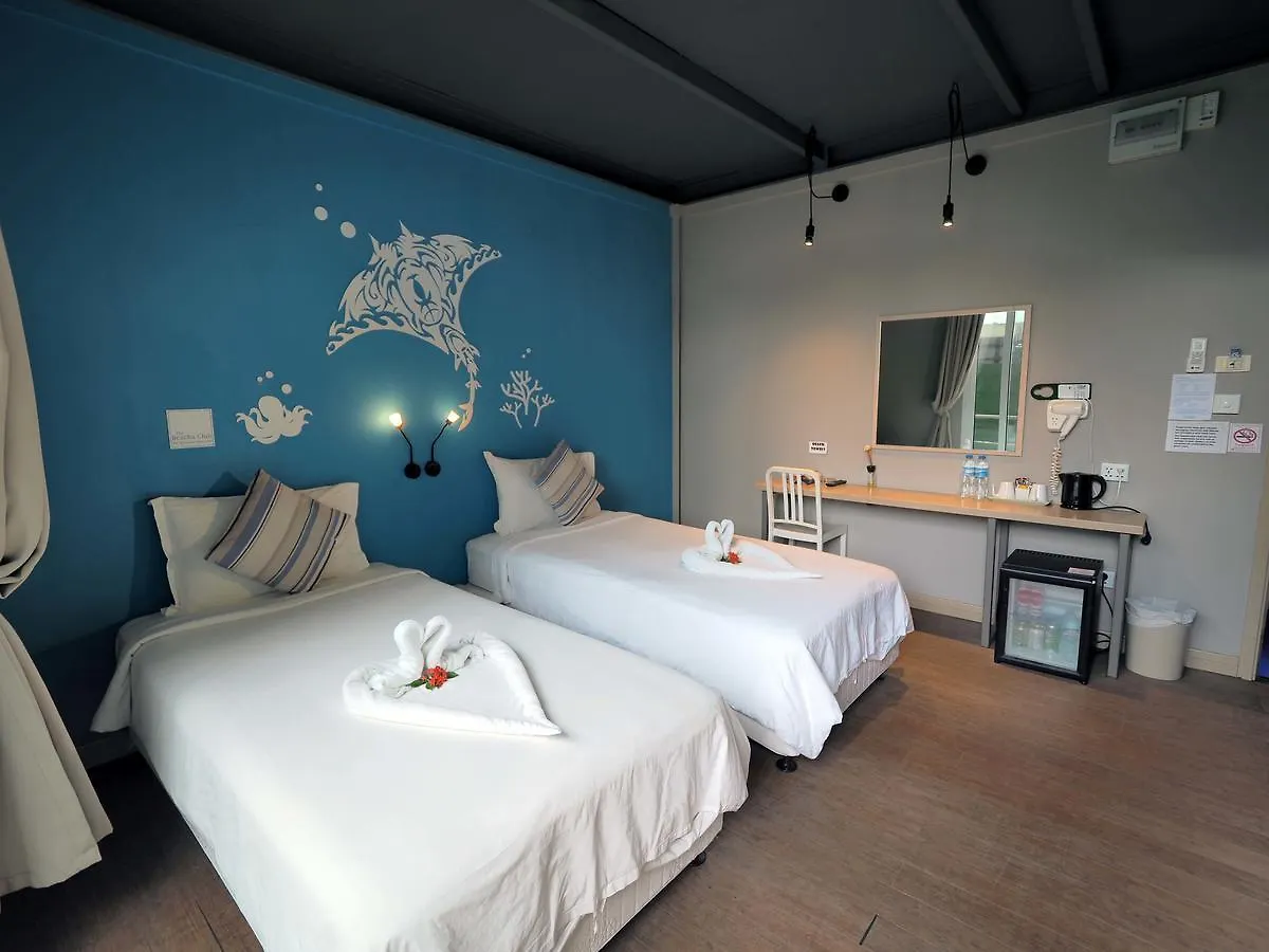 The Beacha Club Hotel Phi Phi Don 3*,  Thailand